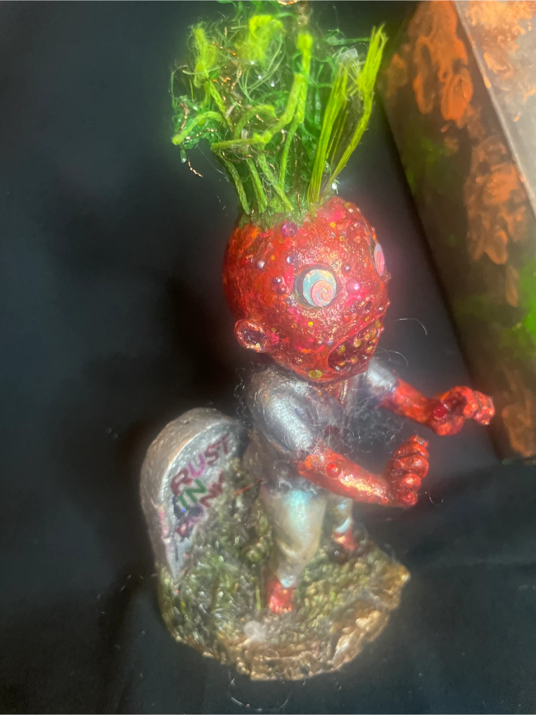 Punk Zombie Figurine - photo 3