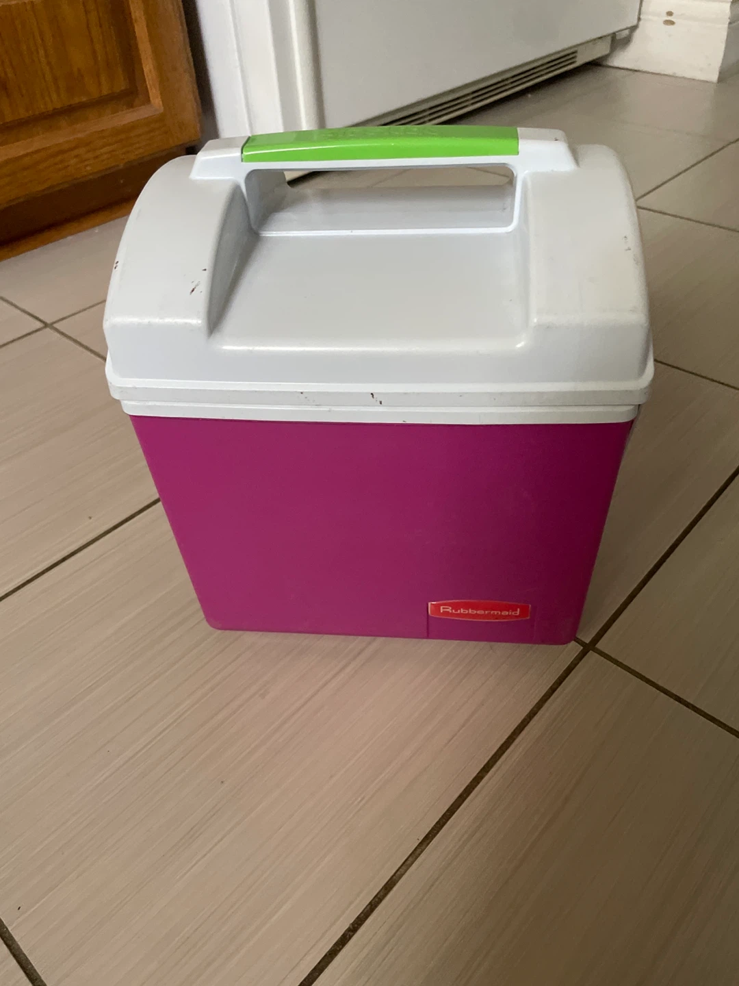 Rubbermaid Portable Cooler
