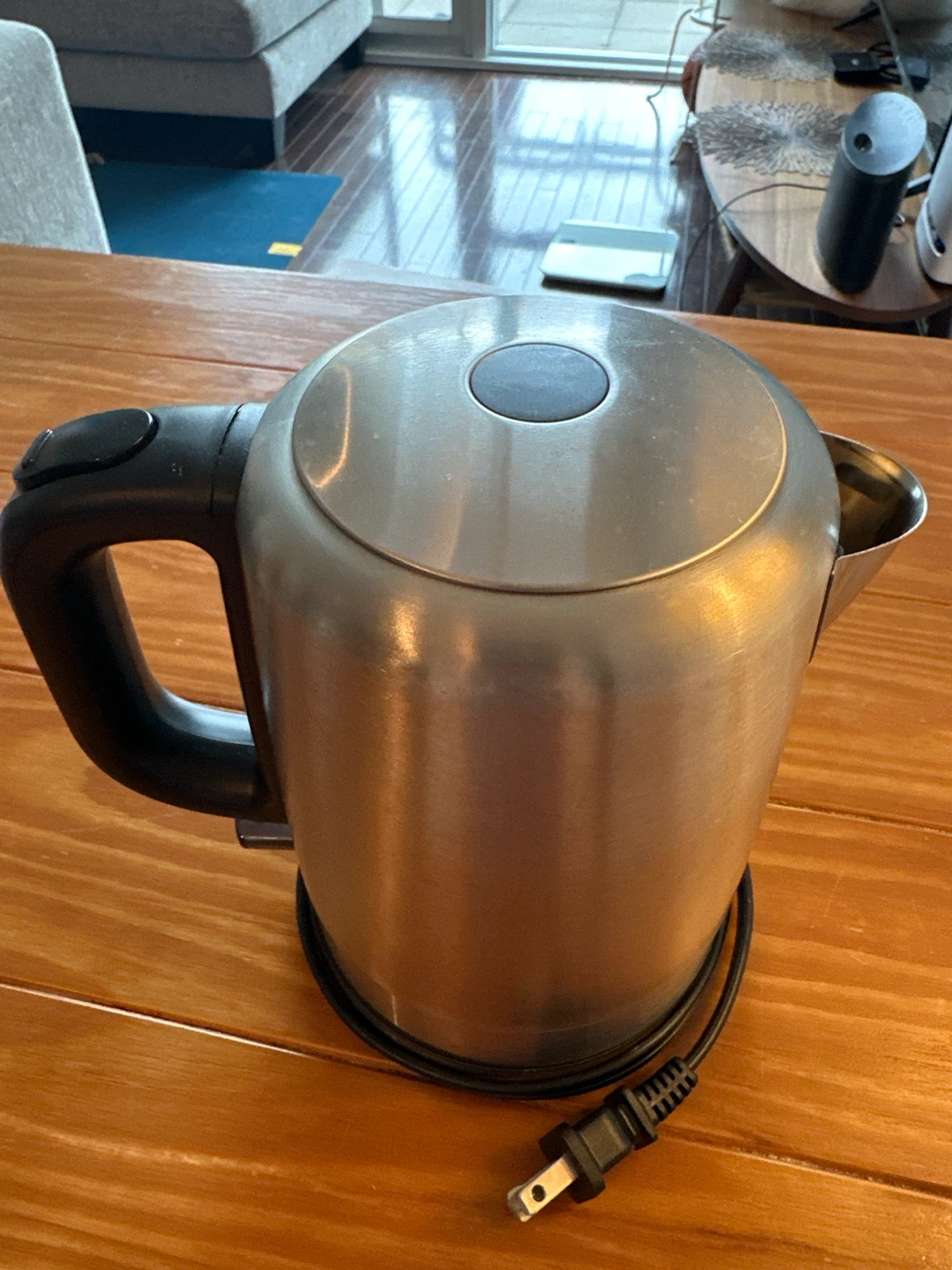Stainless Steel 1L Electric Kettle - photo 3