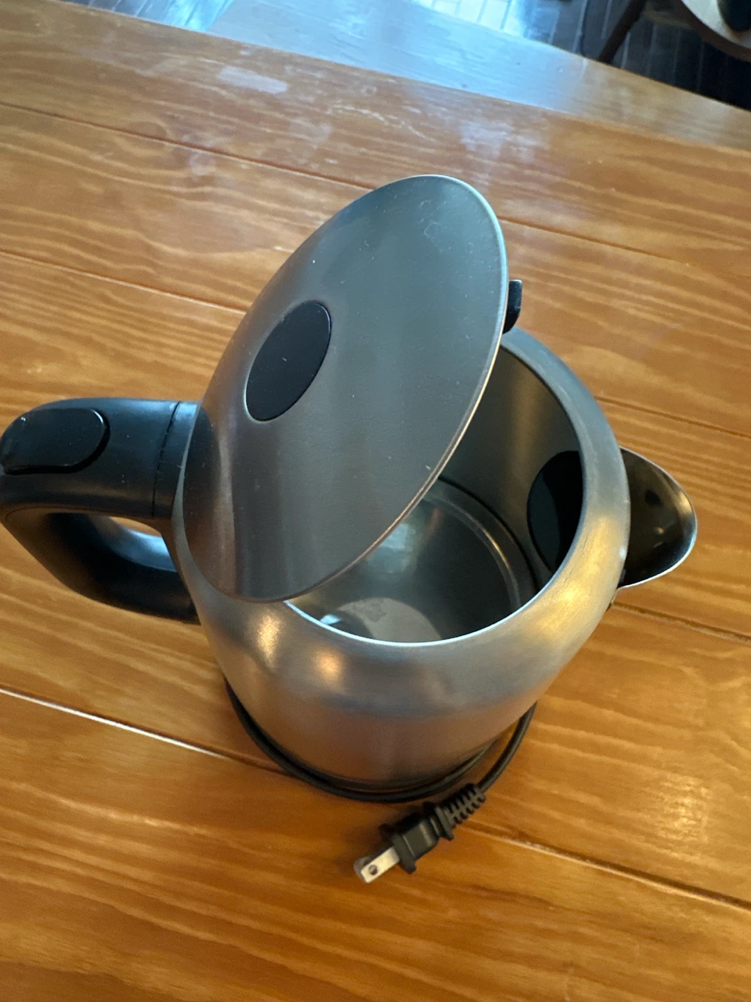 Stainless Steel 1L Electric Kettle - photo 4