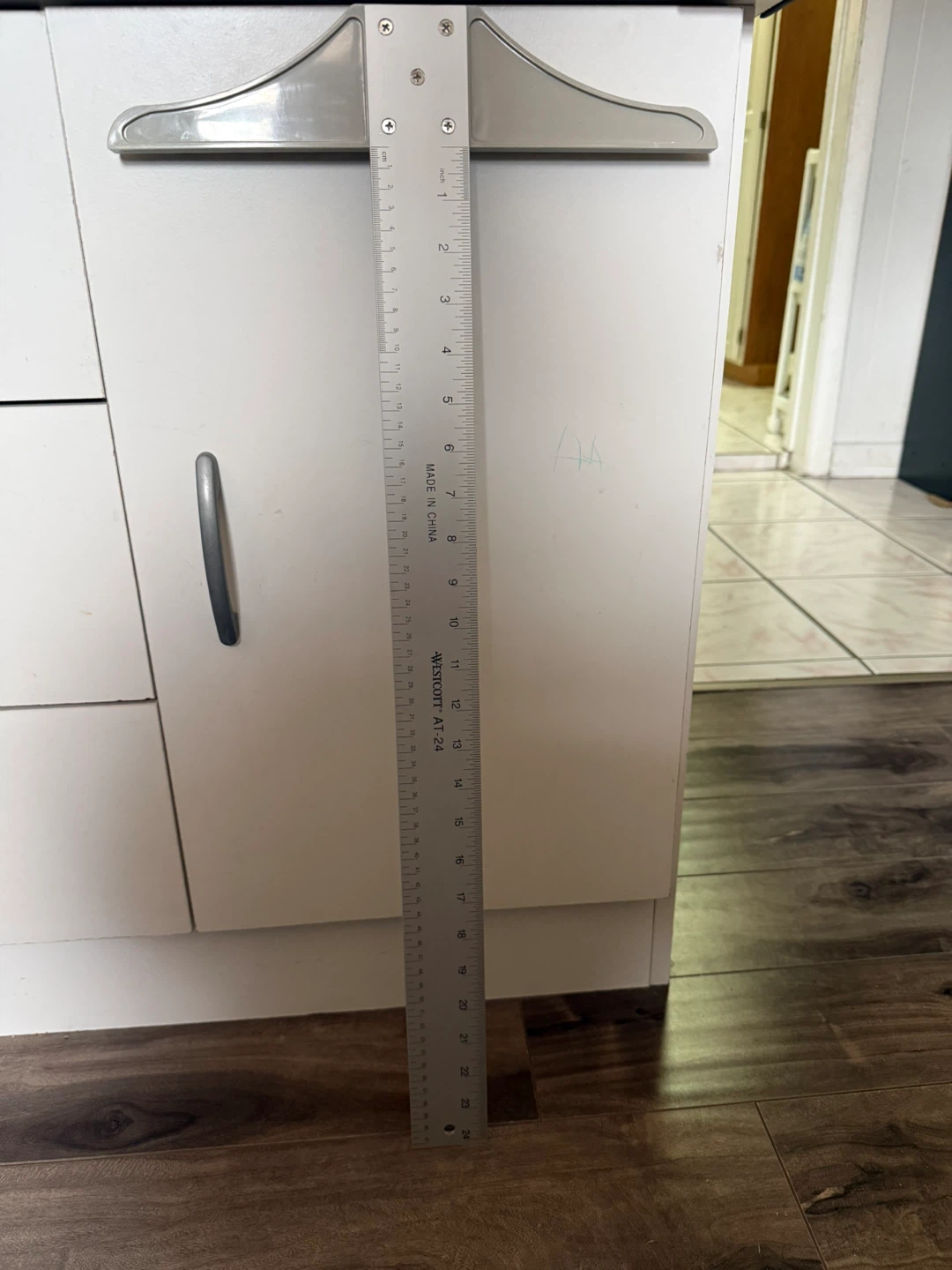 Westcott AT-24 T-Square
