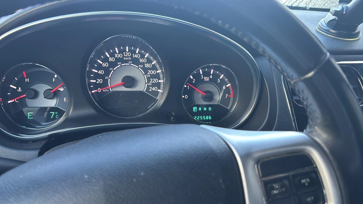 Chrysler 200 Sedan - photo 4