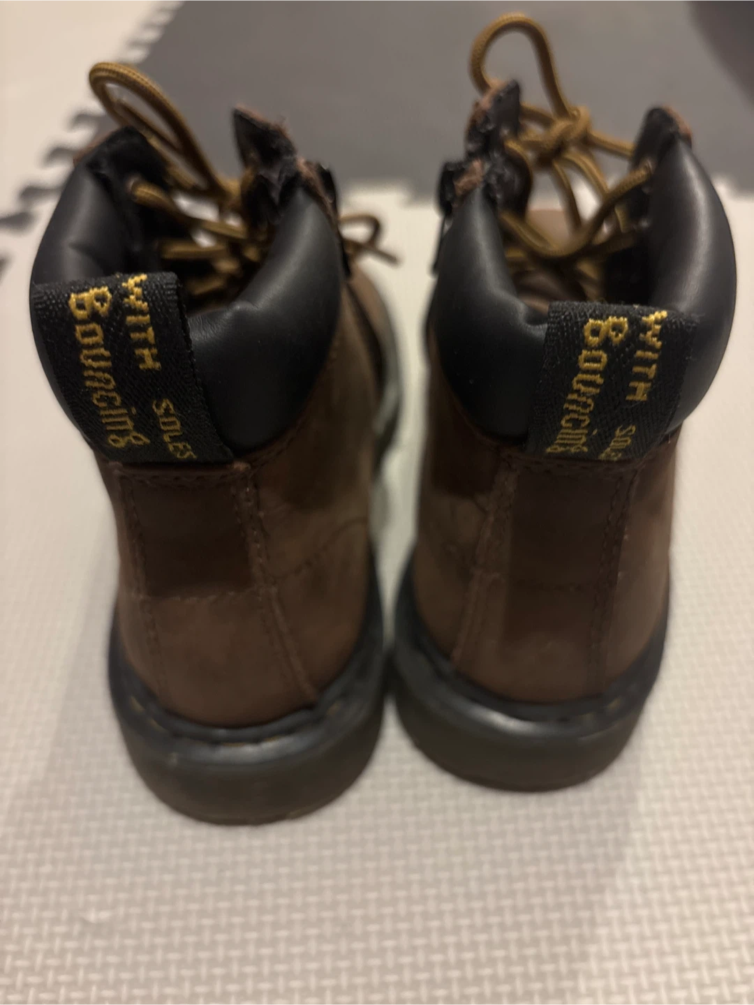 Dr. Martens Junior Boots Size 2 US - photo 2