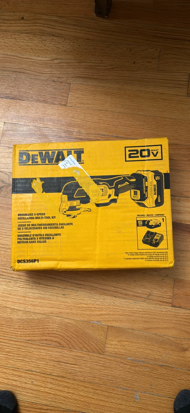DEWALT 20V MAX Brushless 3-Speed Oscillating Multi-Tool Kit