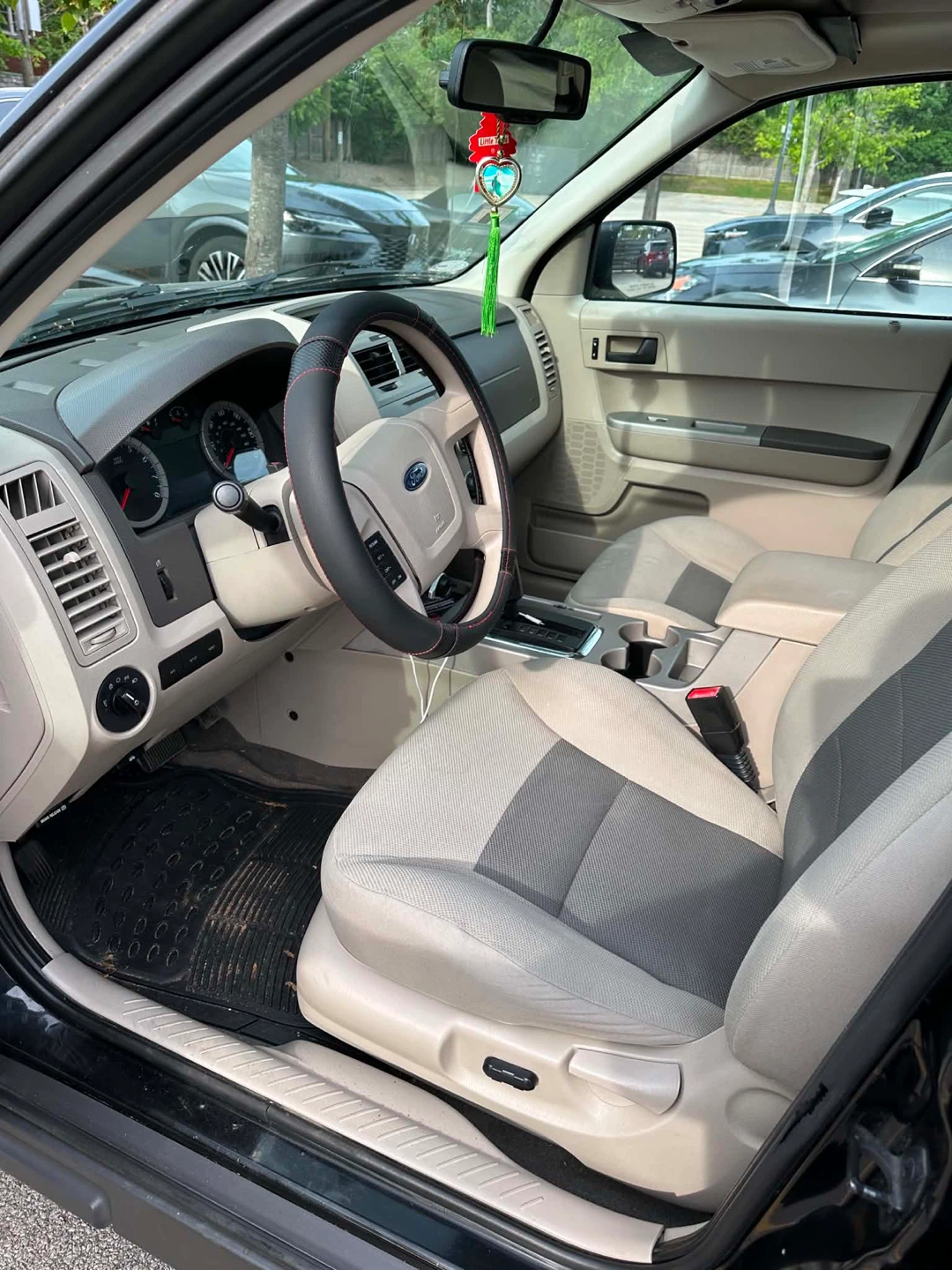 Ford Escape XLT - photo 5