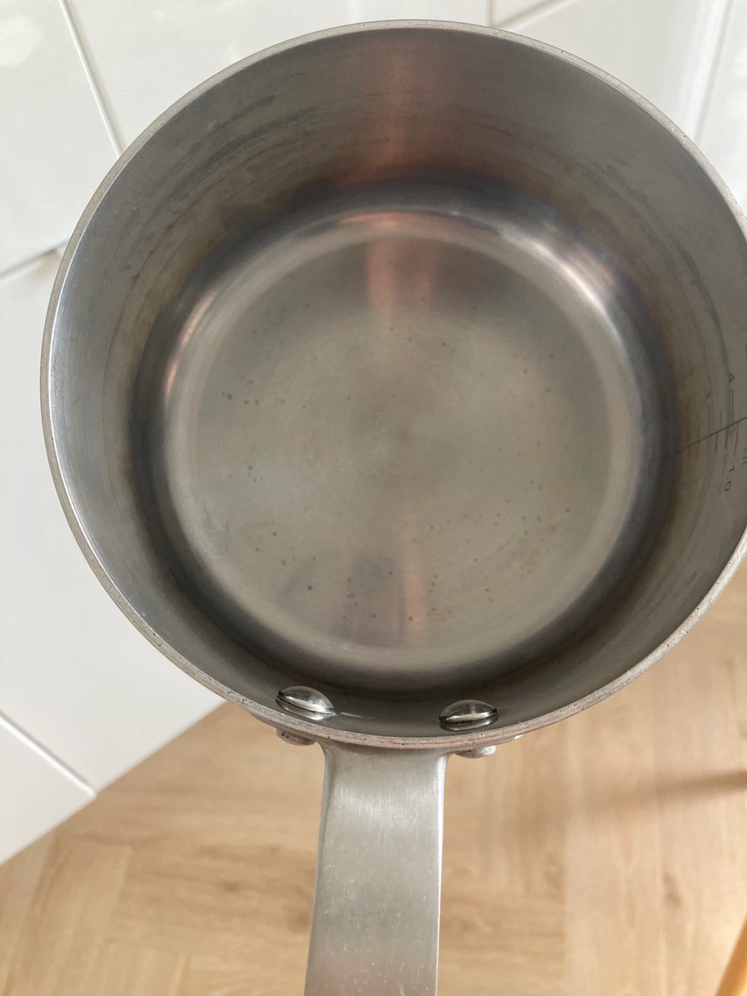 1 Medium & 1 small Ikea saucepan to give away - photo 3