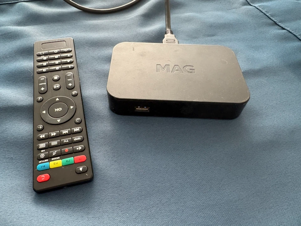 MAG IPTV Set-Top Box with Remote