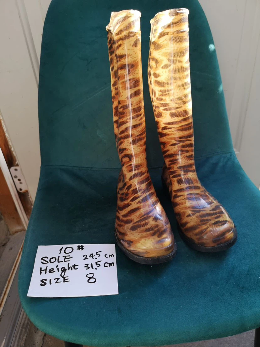 Leopard Print Rubber Rain Boots Size 8