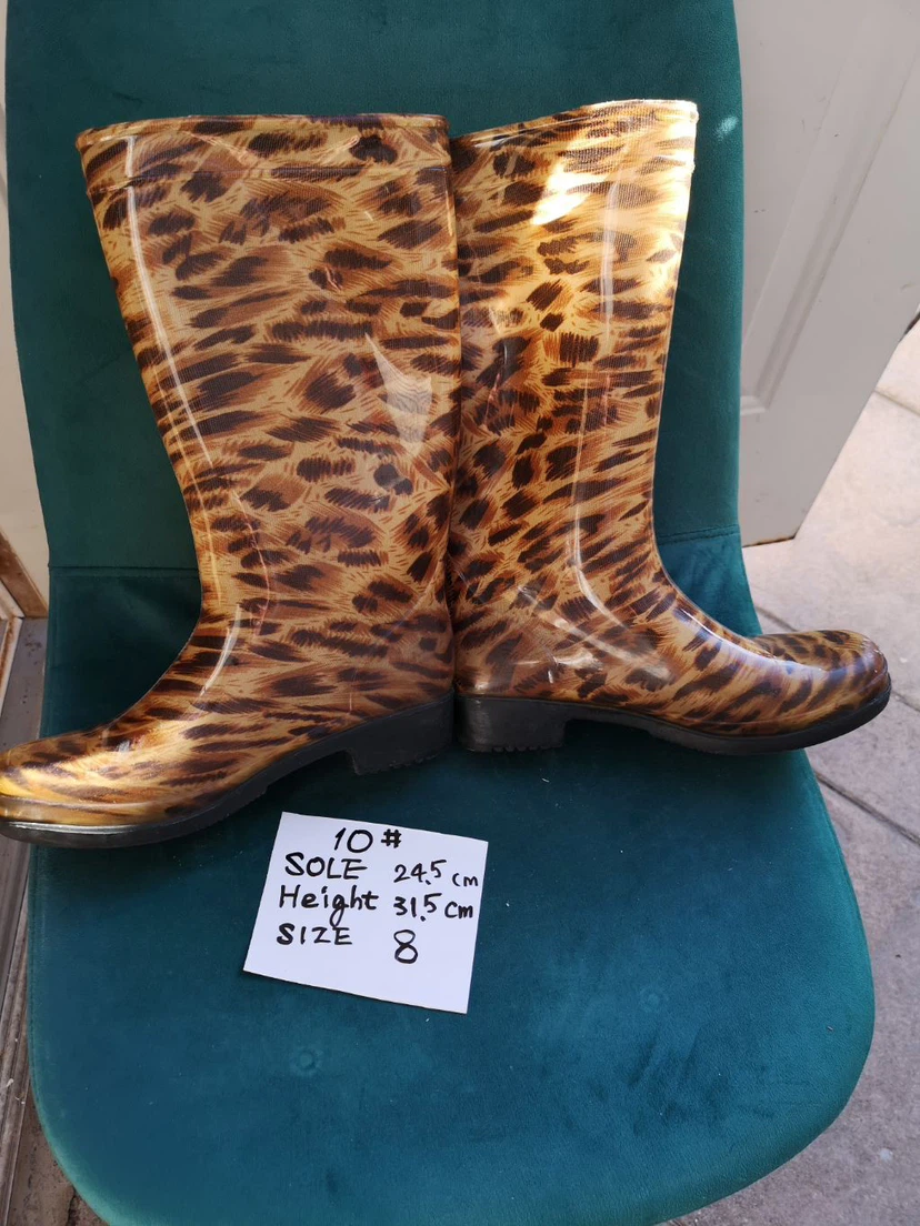 Leopard Print Rubber Rain Boots Size 8 - photo 4