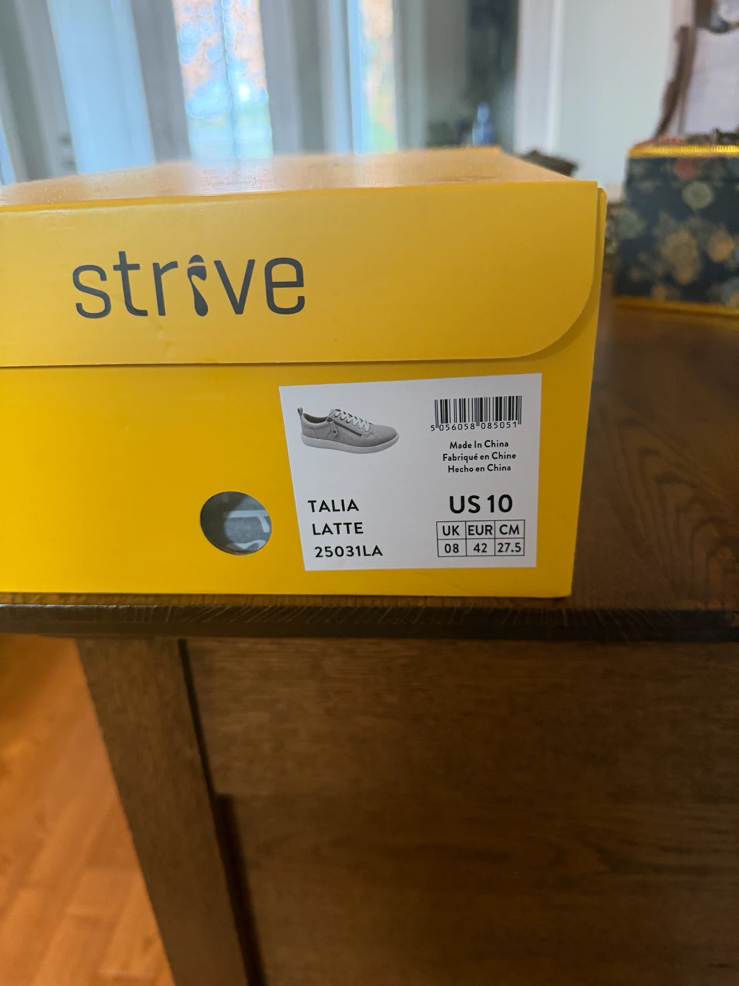Women’s Strive Shoes Brand New - photo 2