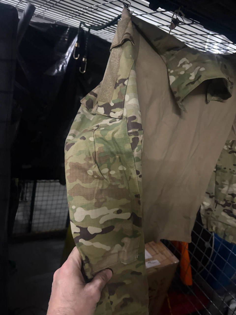 IDOGEAR Tactical Combat Shirt Size L and cap hat airsoft - photo 3