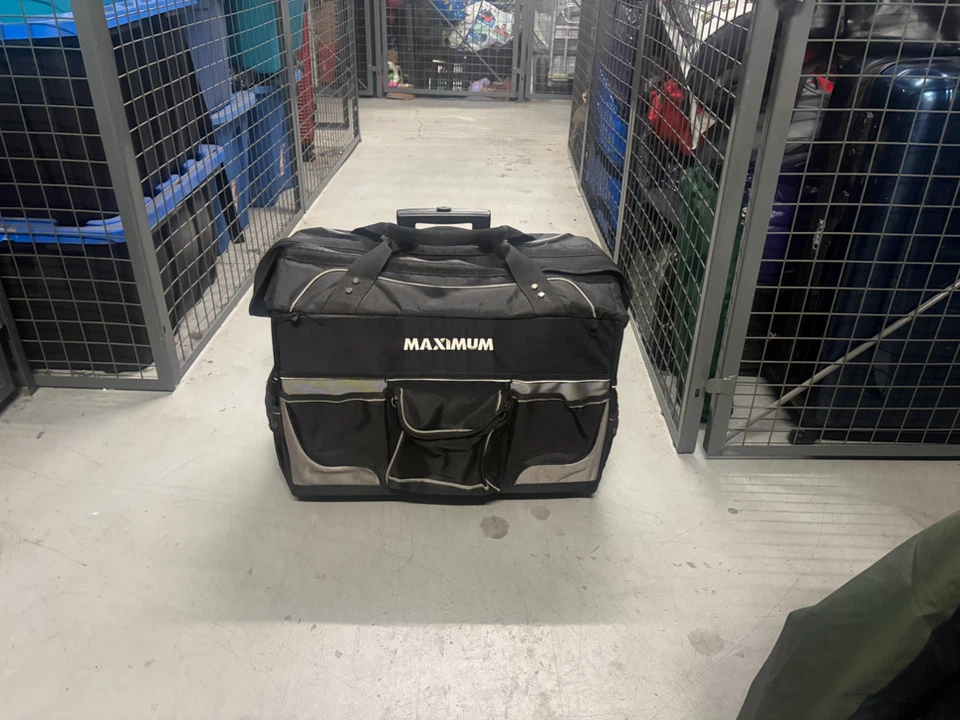 MAXIMUM Rolling Tool Bag