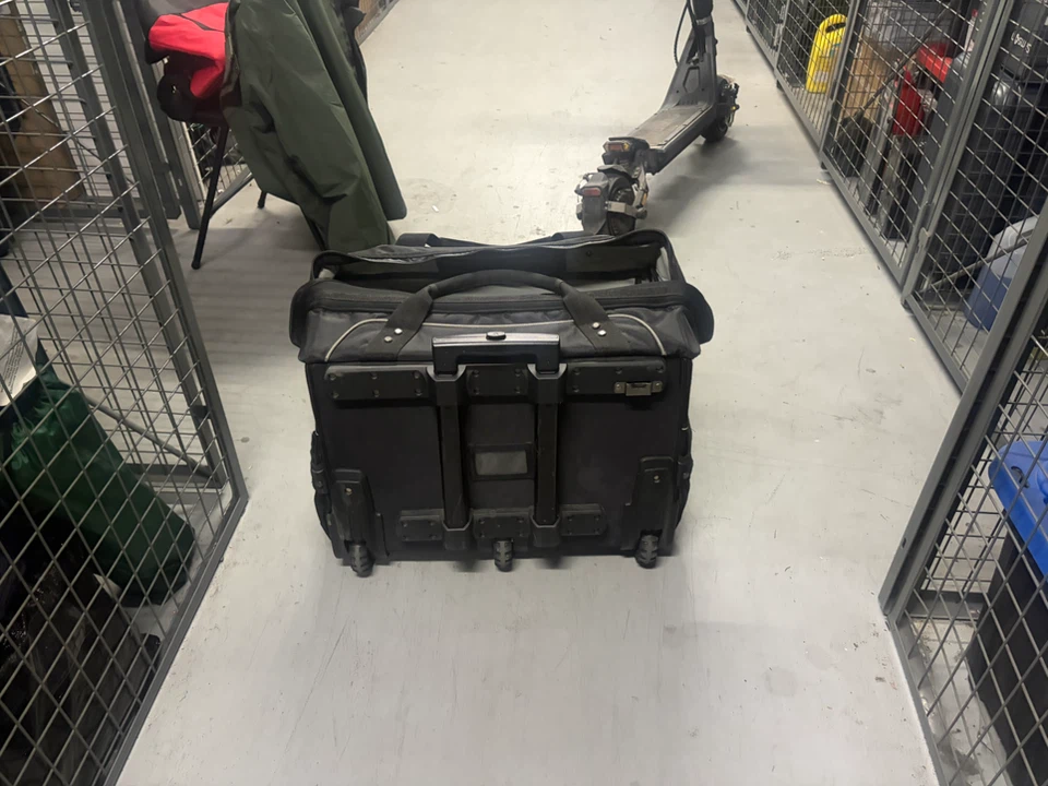 MAXIMUM Rolling Tool Bag - photo 3