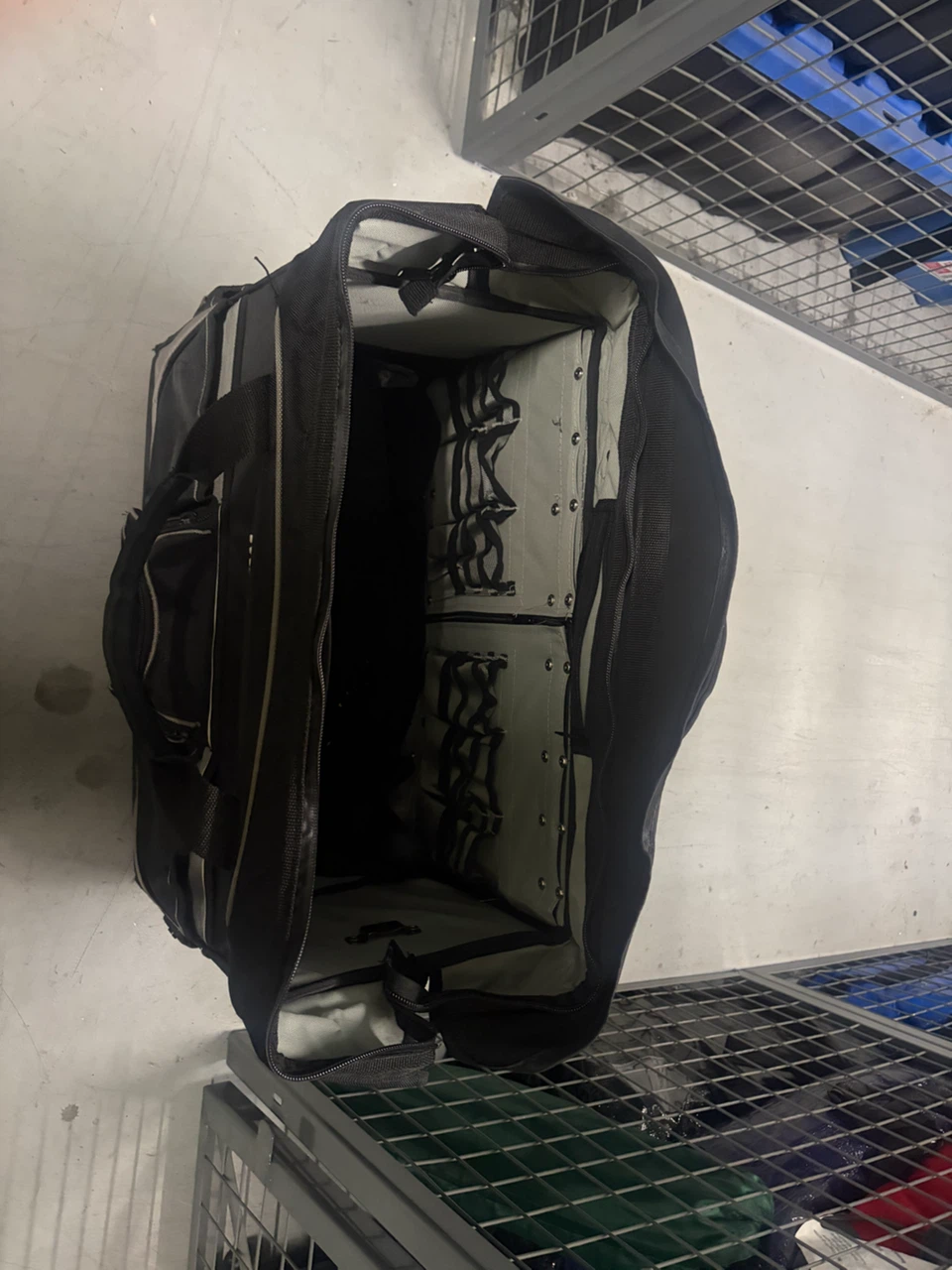 MAXIMUM Rolling Tool Bag - photo 4