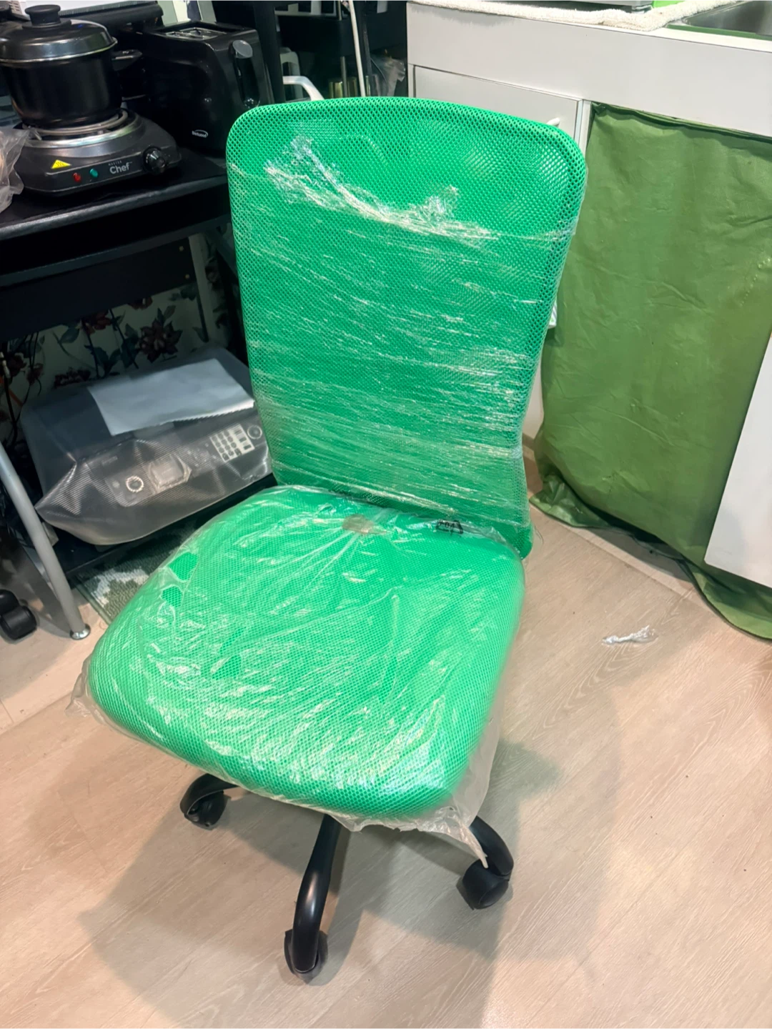 Bright Green Mesh Office Chair - photo 2