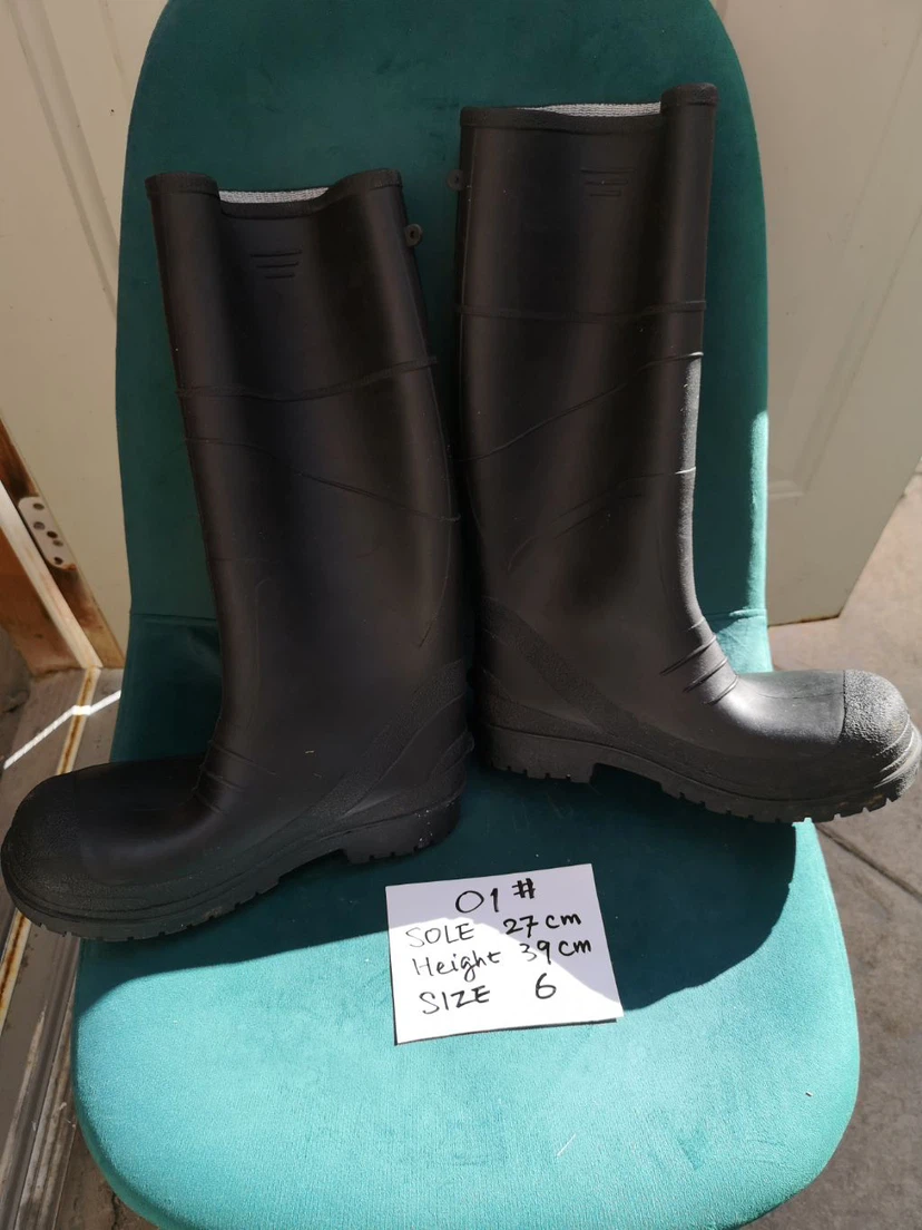 Black Rubber Rain Boots Size 6 - photo 3
