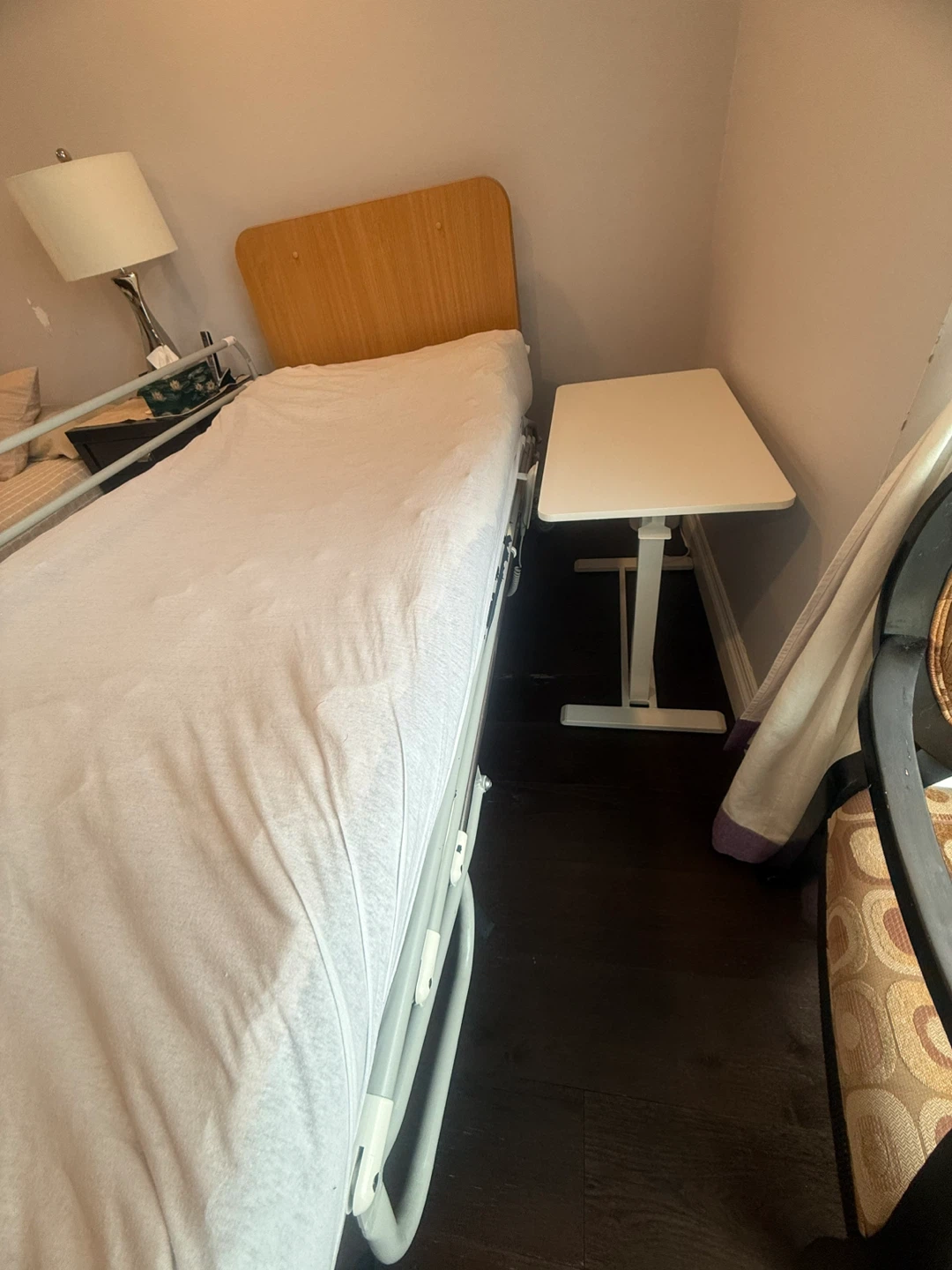 Prius Salute RDX Electric Hospital Bed - photo 4