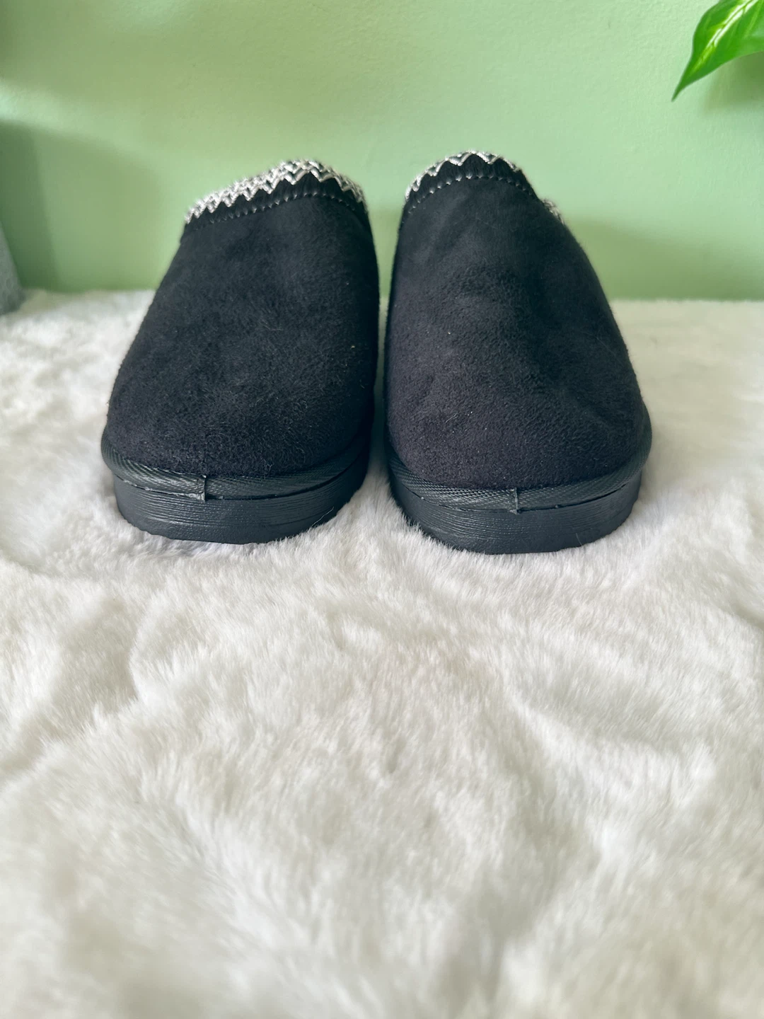 Black Suede Slippers with Embroidered Detail - photo 2