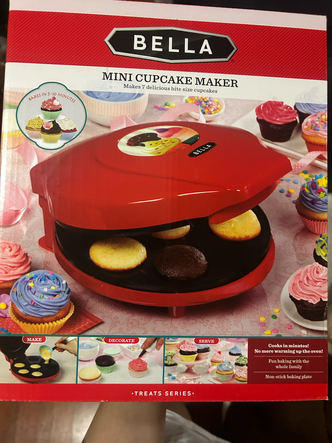 NEW Bella Mini Cupcake Maker with box