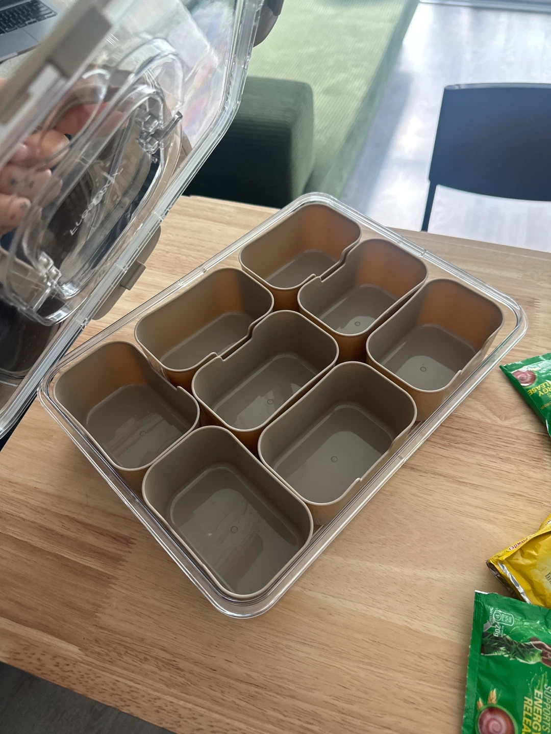 Storage Container with 8 Compartments - photo 2