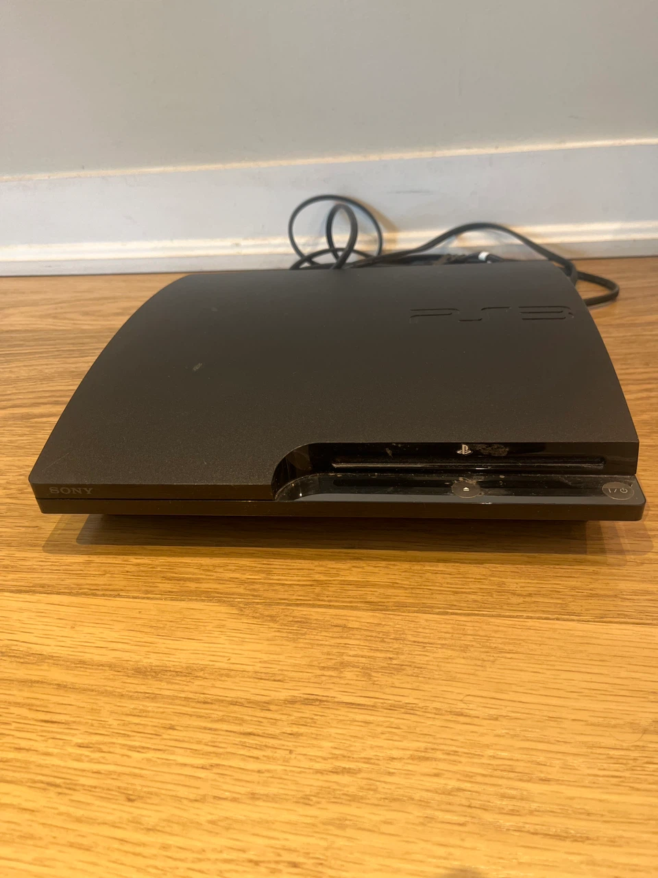 Sony PlayStation 3 Slim Console