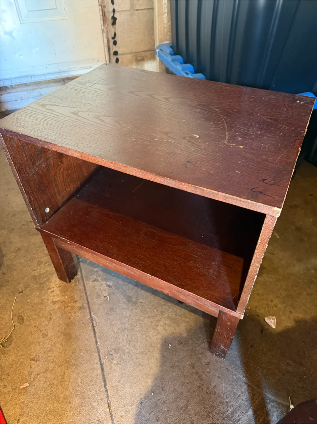 Small dark wood side table - photo 2