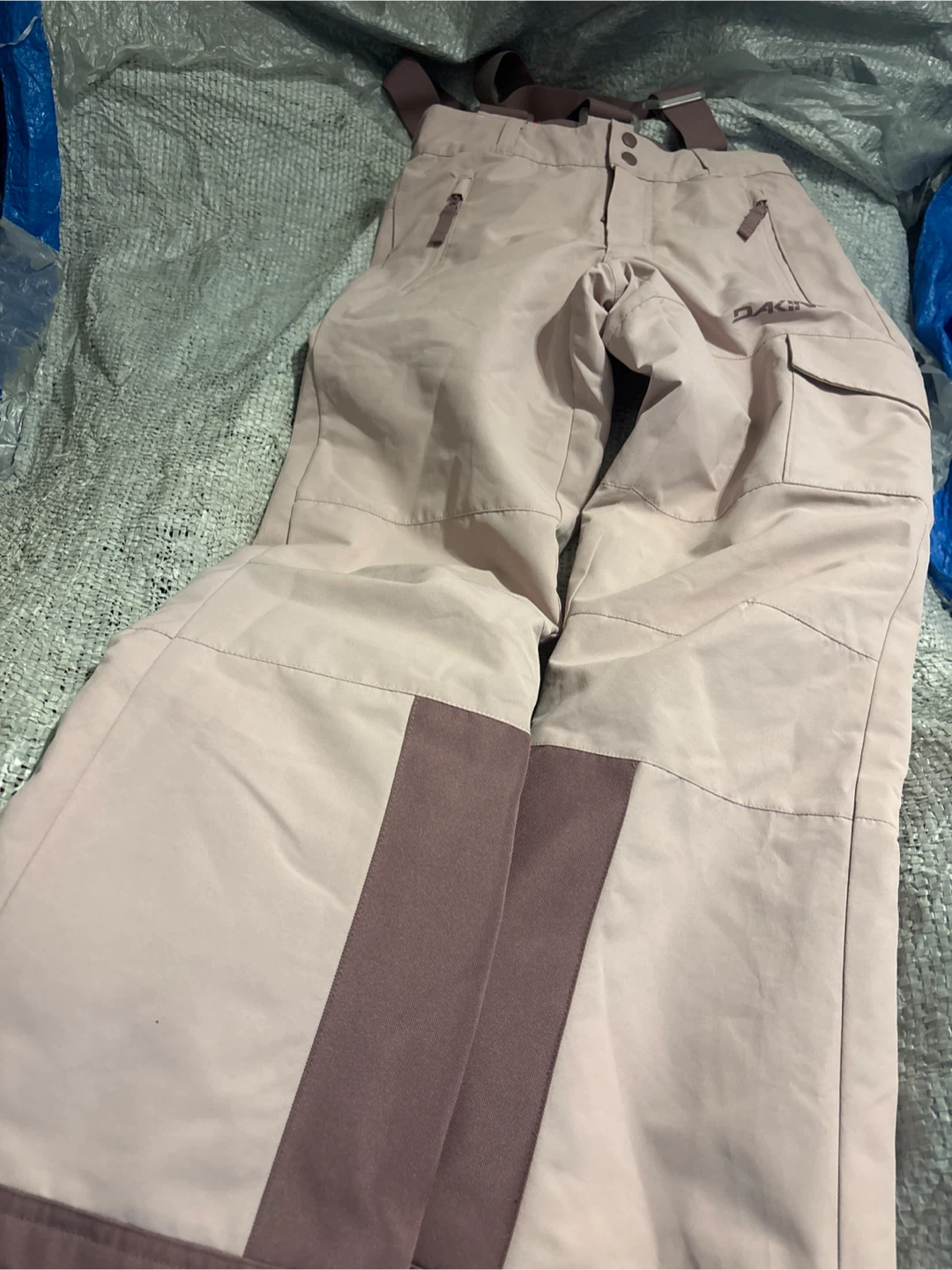 Dakine girls Ski Pants - Size M 7/8