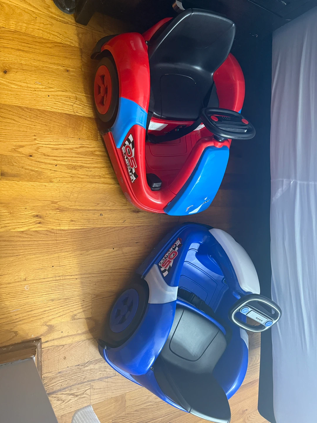 Set of 2 Elemra Bumper Cars for Kids - photo 2