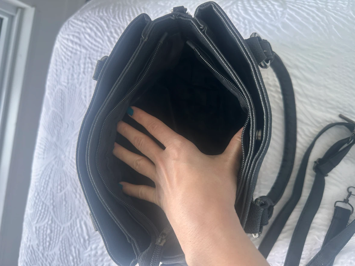Brand new black purse - photo 3