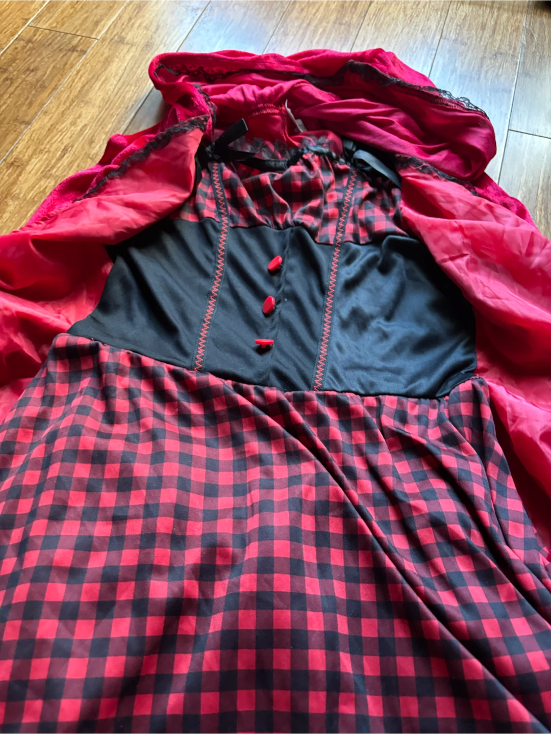 Little Red Riding Hood Costume - photo 4