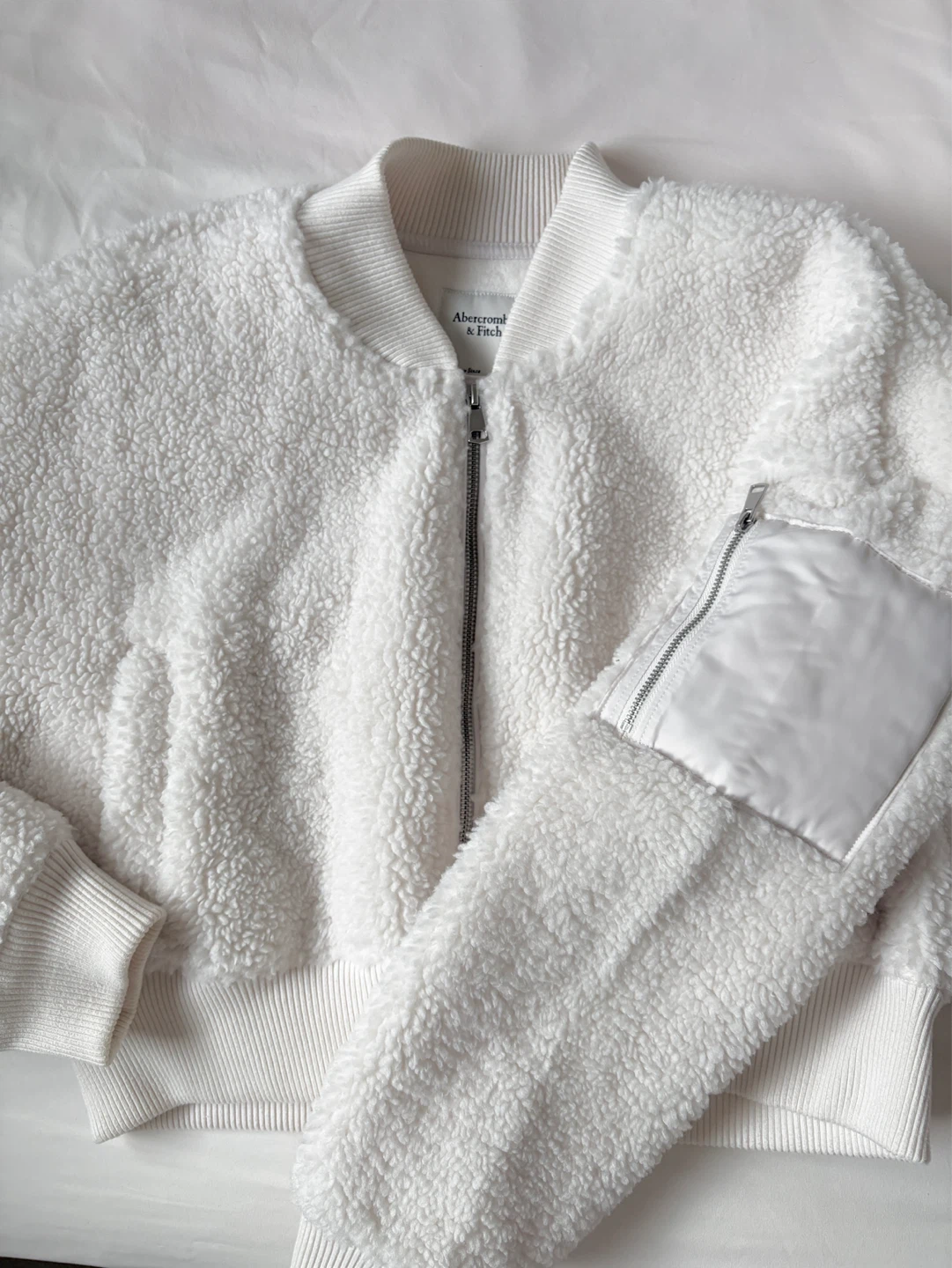 Abercrombie & Fitch White Sherpa Bomber Jacket - photo 3