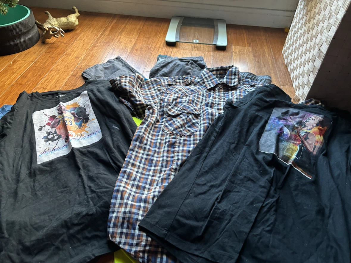 Assorted Men's Clothing Bundle - photo 4