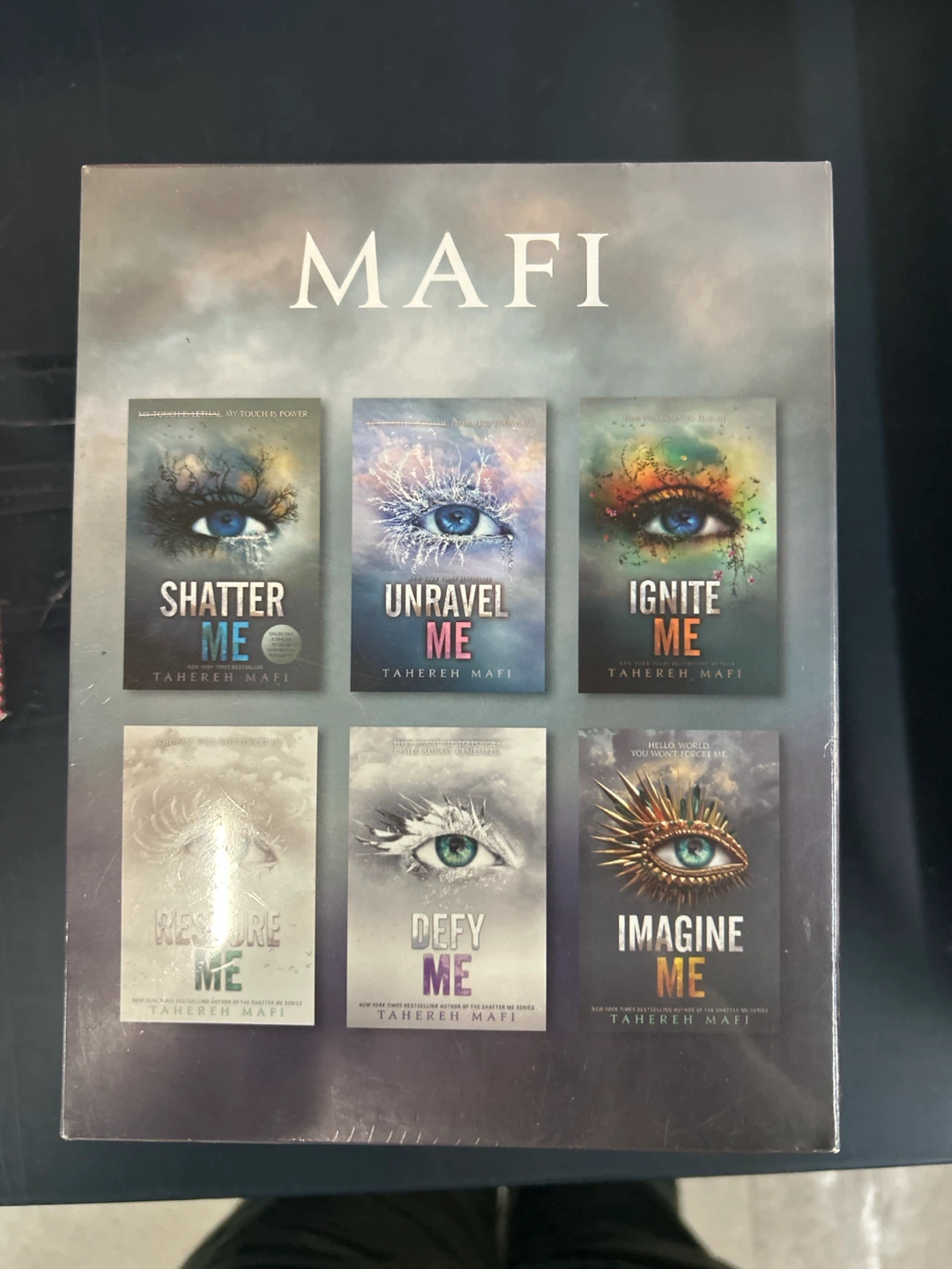 Shatter Me series 6-book box set - photo 2