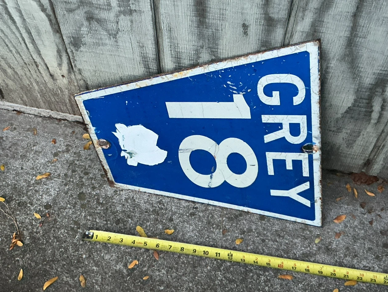 Vintage GREY COUNTY 18 Road Sign - photo 4
