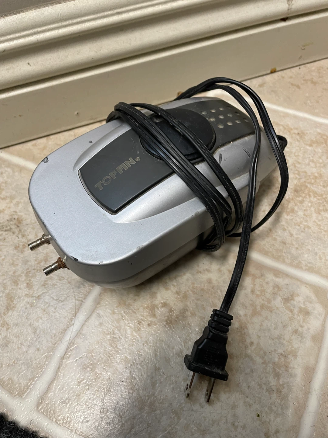 Top Fin aquarium air pump