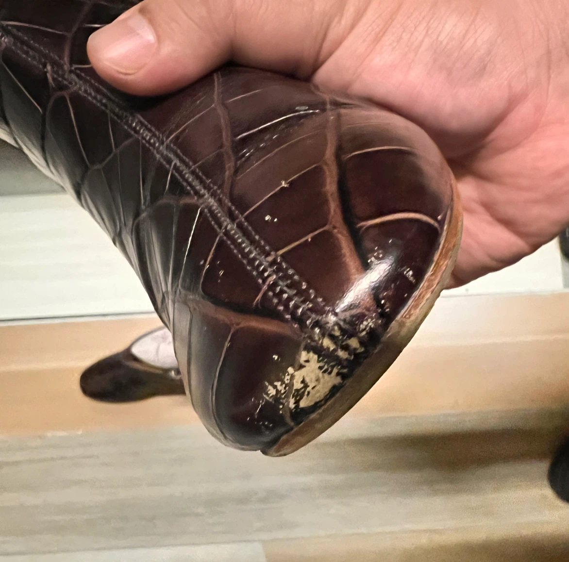 Doen Brown Crocodile Embossed Boots - photo 4