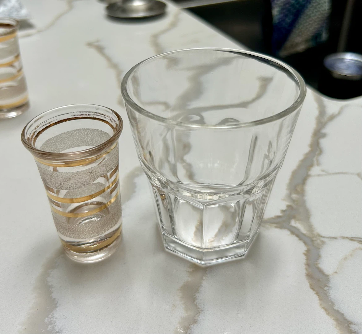 Set of 5 Gold-Trimmed Shot Glasses - Free - photo 2