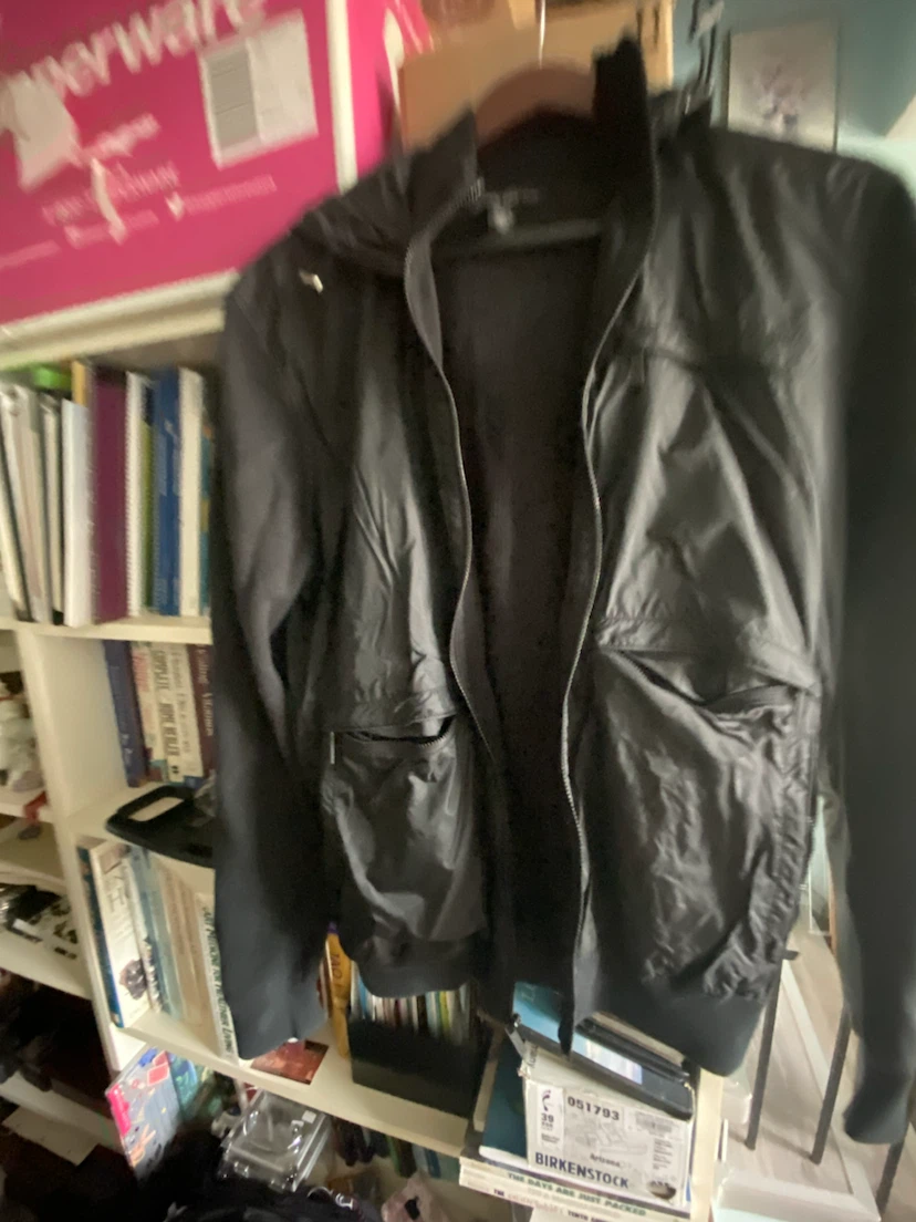 Black hooded jacket - photo 2