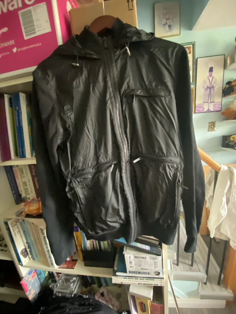 Black hooded jacket - photo 4