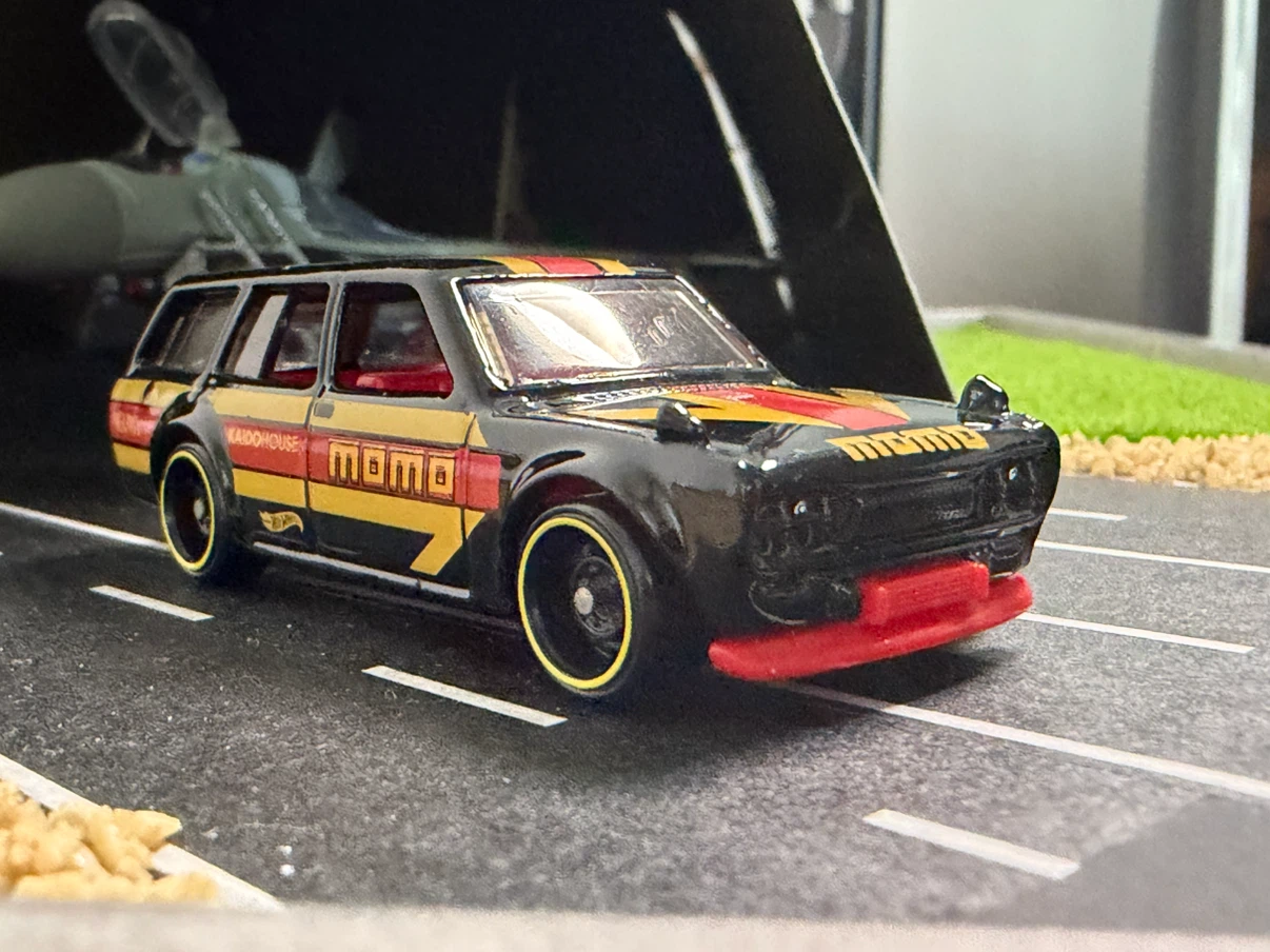 Hot Wheels Kaido House Momo Nissan Wagon