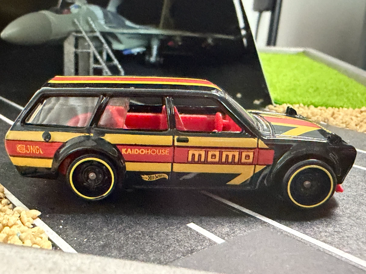 Hot Wheels Kaido House Momo Nissan Wagon - photo 2