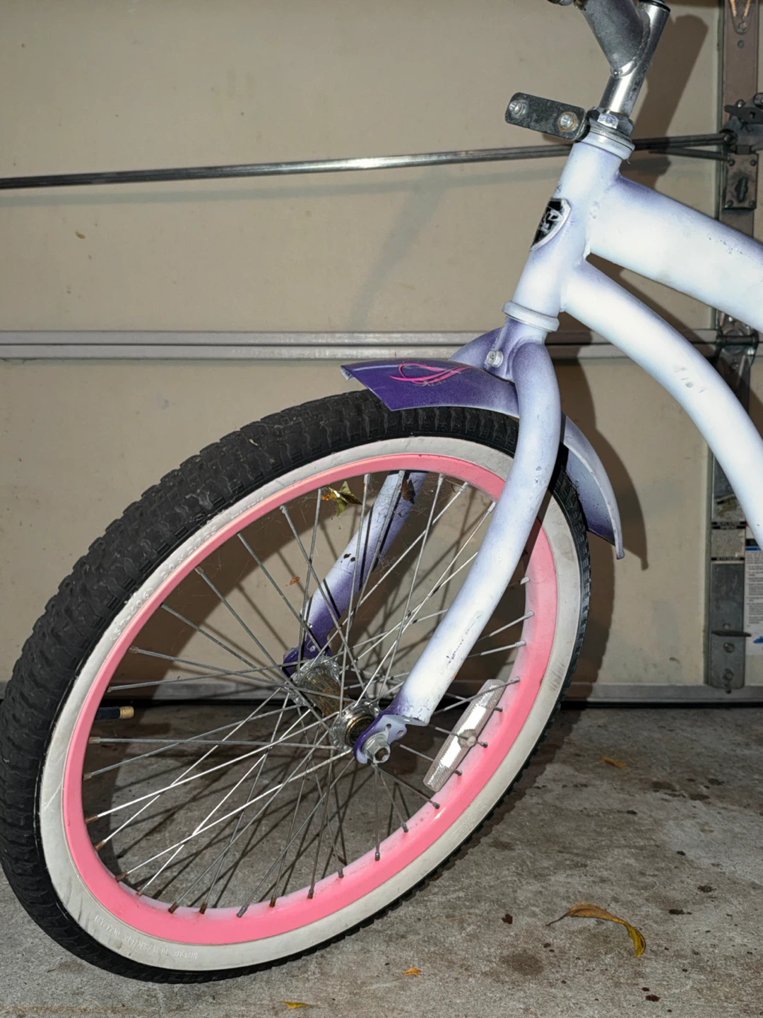 Kent 20" Cruiser Bike – Purple/Pink (DIY Project) - photo 2