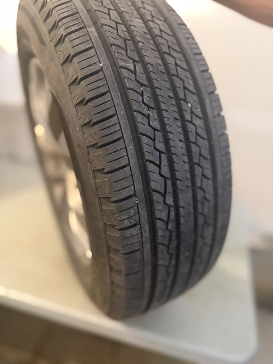 Hyundai Wheels with Kumho All-Season Tires - photo 2