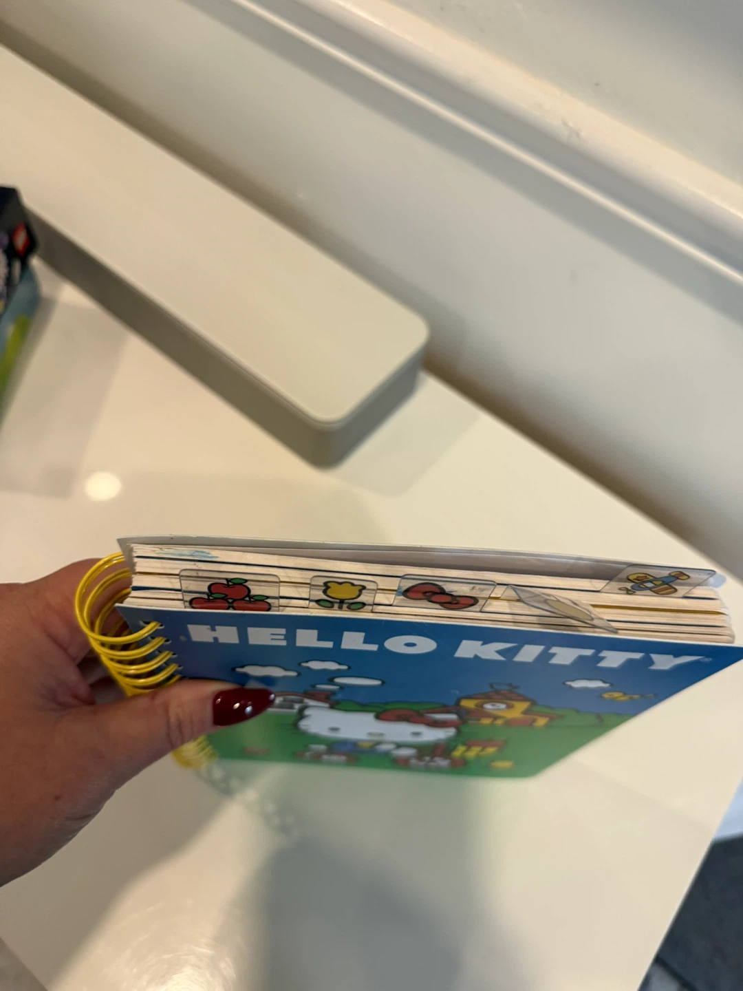 Brand new hello kitty note book and drawing bundle - photo 5