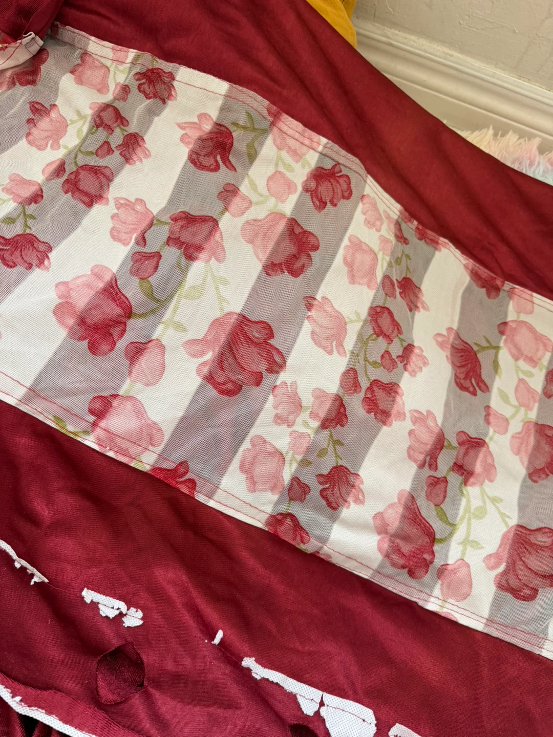 3 piece Burgundy and Floral Pattern Curtains - photo 2