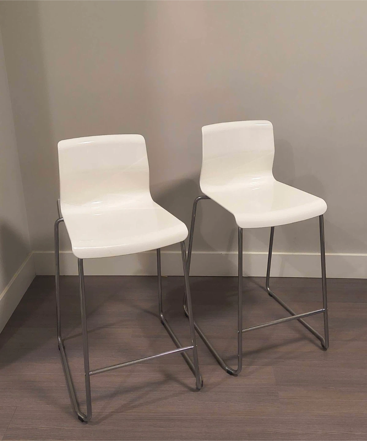 White Bar Stools