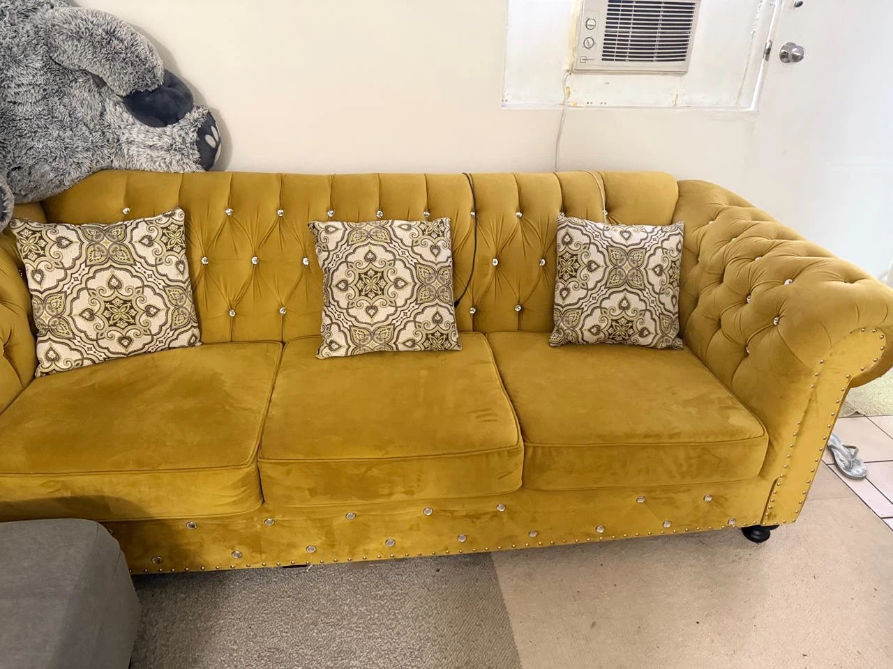 Mustard Yellow Velvet Chesterfield Sofa - photo 4