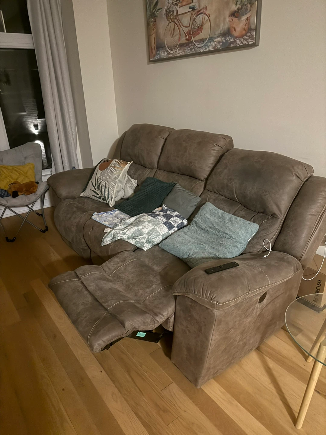 Brown Reclining Sofa( Electric) - photo 2