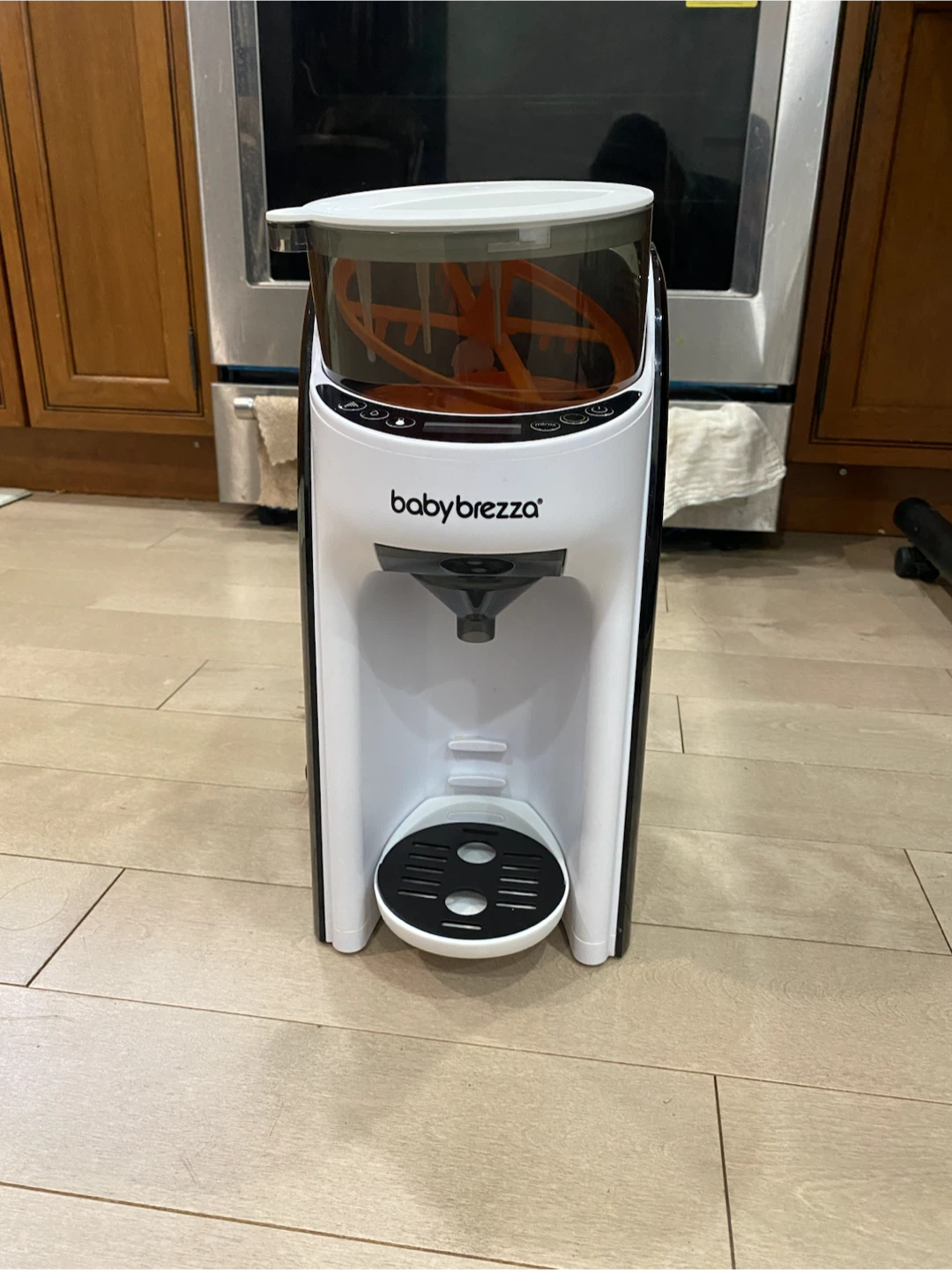 Baby Brezza Formula Pro