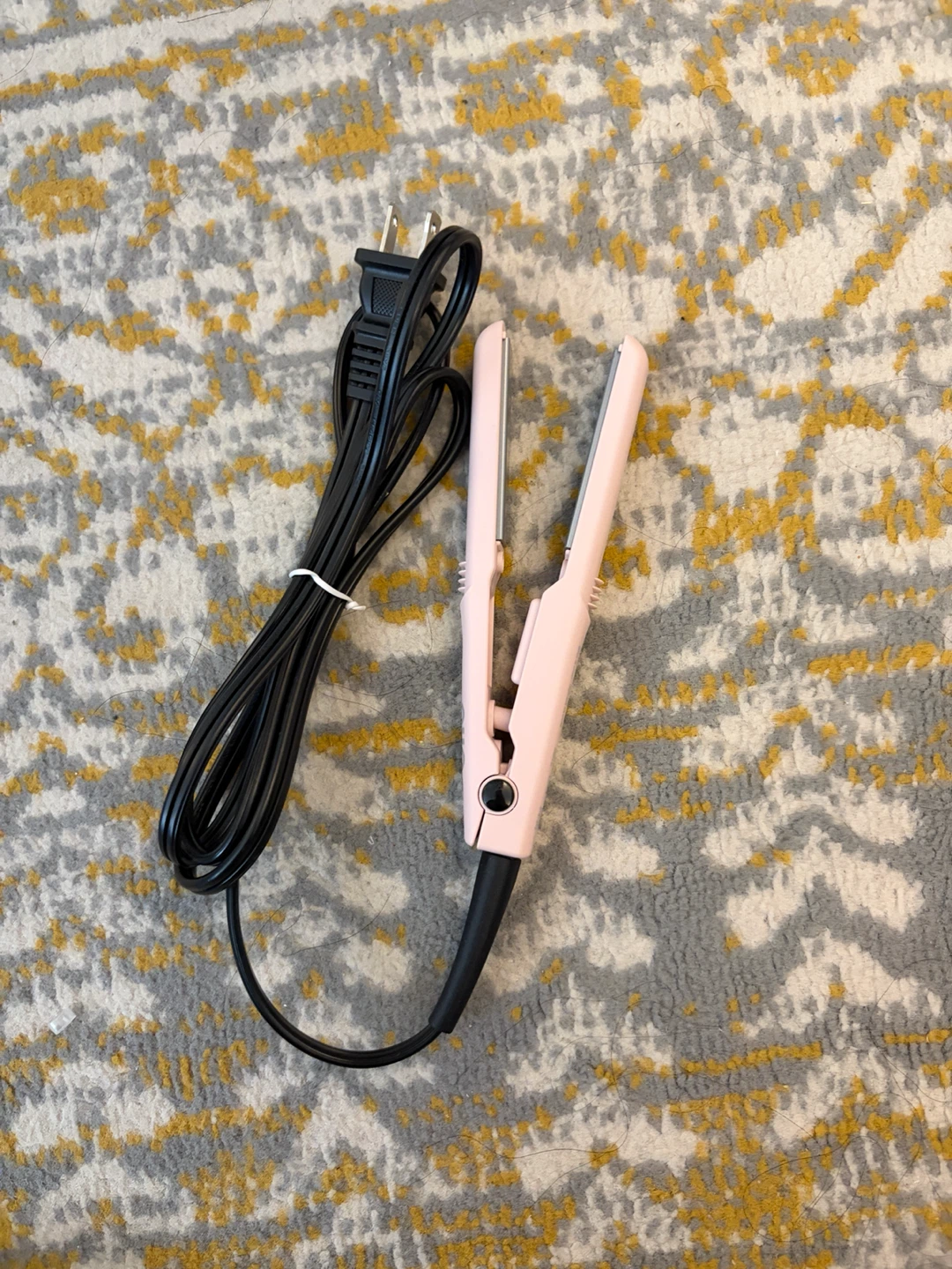 Pink Compact Hair Straightener